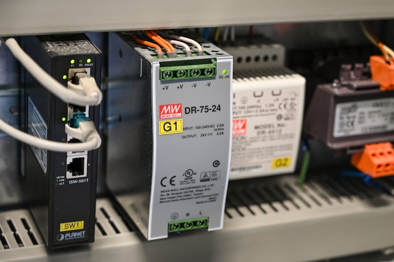 Contactors and relays - AC DC coil contactors for motor control automation